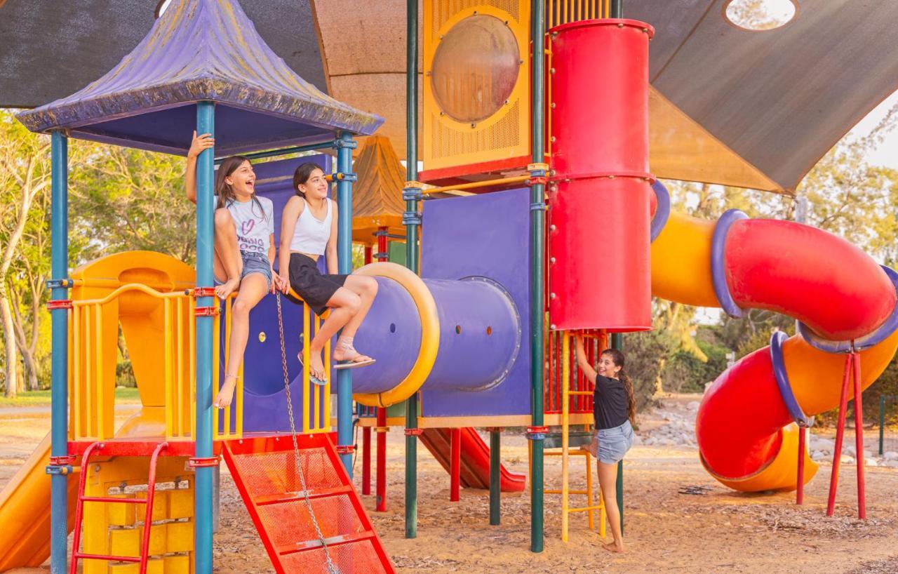 Вилла Gvulot - Kibbutz Experience Gevulot Экстерьер фото